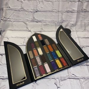 Kat Von D saint & sinner palette